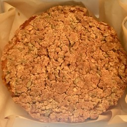 “Oh no! The cake is exploding!”